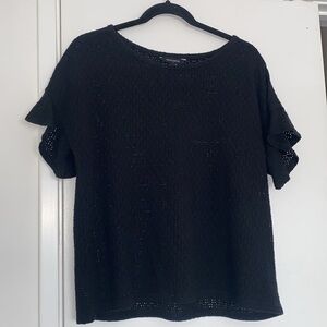 Banana republic eyelet ruffle sleeve black top size medium
